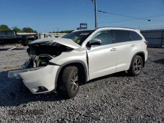 2016 Toyota Highlander XLE with VIN 5TDJKRFH9GS308033, listed as a Copart auction lot 52402125 with 206,650 mi miles and Salvage title. Bid and sale history available at DreamBid. Image 1.