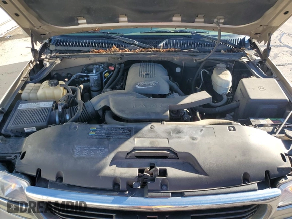 2005 GMC Yukon SLT with VIN 1GKEK13Z05J241613, listed as a Copart auction lot 68125054 with 227,630 mi miles and Salvage Title. Bid and sale history available at carsss.com. Image 12.