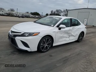 2019 Toyota Camry Hybrid LE z VIN 4T1B21HK3KU011418, wystawiony jako Copart lot #44952735 z przebiegiem 105 097 mil mil oraz Szkoda całkowita • Salvage title. Historia ofert i sprzedaży dostępna na DreamBid. Obrazek 1.