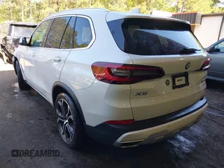 2022 BMW X5 xDrive40i with VIN 5UXCR6C03N9L92409, listed as a IAAI auction lot 42012166 with 40,947 mi miles and . Bid and sale history available at DreamBid. Image 3.