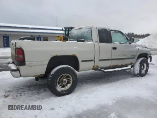 1998 Dodge 2500 with VIN 1B7KF23ZXWJ157552, listed as a Copart auction lot 44832805 with 219,971 mi miles and Clean title. Bid and sale history available at DreamBid. Image 3.