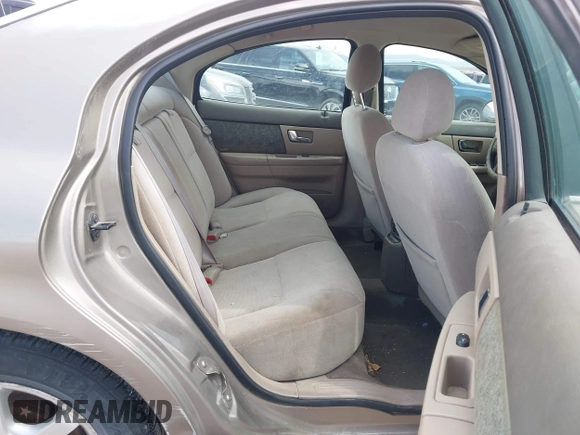 2002 Mercury Sable GS z VIN 1MEFM50U52A643924, wystawiony jako IAAI lot #41900910 z przebiegiem 150 413 mil mil oraz . Historia ofert i sprzedaży dostępna na DreamBid. Obrazek 8.
