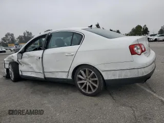 2008 Volkswagen Passat z VIN WVWCU73C58P028217, wystawiony jako Copart lot #52451275 z przebiegiem 70 829 mil mil oraz Szkoda całkowita • Salvage title. Historia ofert i sprzedaży dostępna na DreamBid. Obrazek 2.