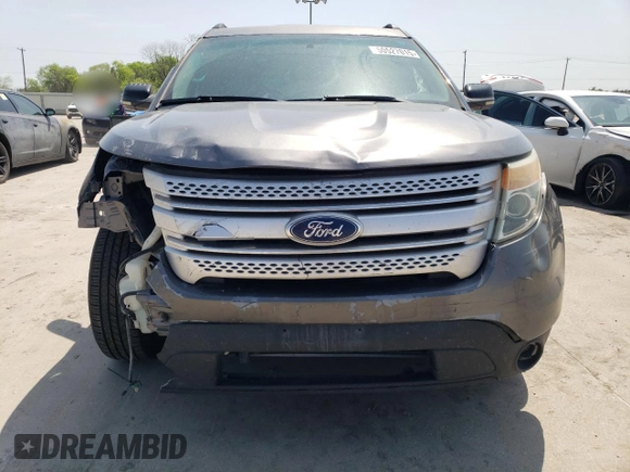 2011 Ford Explorer XLT z VIN 1FMHK8D83BGA51137, wystawiony jako Copart lot #50527015 z przebiegiem 161 554 mil mil oraz Szkoda całkowita • Salvage title. Historia ofert i sprzedaży dostępna na DreamBid. Obrazek 5.