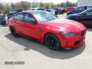 2021 BMW M3 Competition z VIN WBS33AY02MFL07714, wystawiony jako IAAI lot #41896549 z przebiegiem 13 590 mil mil oraz . Historia ofert i sprzedaży dostępna na DreamBid. Obrazek 1.