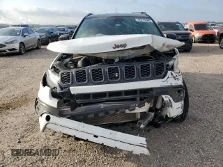 2024 Jeep Compass Latitude with VIN 3C4NJDBN1RT162366, listed as a Copart auction lot 56775645 with Not provided miles and Salvage title. Bid and sale history available at DreamBid. Image 5.