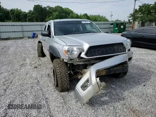 2012 Toyota Tacoma z VIN 5TFUU4EN4CX045438, wystawiony jako Copart lot #57255035 z przebiegiem 171 768 mil mil oraz Szkoda całkowita • Salvage title. Historia ofert i sprzedaży dostępna na DreamBid. Obrazek 14.