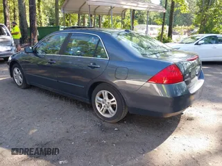 2007 Honda Accord EX-L z VIN 1HGCM56817A005354, wystawiony jako IAAI lot #42557667 z przebiegiem 223 402 mil mil oraz . Historia ofert i sprzedaży dostępna na DreamBid. Obrazek 3.