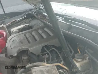 2010 Toyota Tundra с VIN 5TFRM5F1XAX013002, выставлен на аукционе IAAI как лот 41457809 с пробегом 300 706 миль миль и . История ставок и продаж доступна на DreamBid. Изображение 19.
