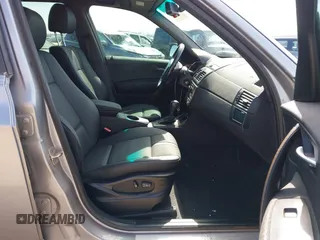 2005 BMW X3 3.0i with VIN WBXPA93435WD10068, listed as a IAAI auction lot 42083230 with 236,394 mi miles. Bid and sale history available at carsss.com. Image 5.