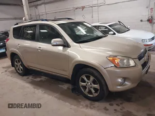 2010 Toyota RAV4 Limited с VIN JTMDK4DV3AD012064, выставлен на аукционе IAAI как лот 42506983 с пробегом 189 034 миль миль и . История ставок и продаж доступна на DreamBid. Изображение 1.