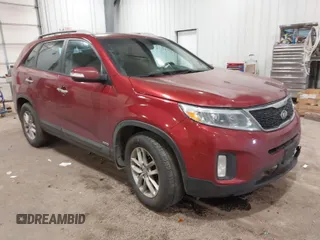 2015 Kia Sorento LX with VIN 5XYKTDA76FG580084, listed as a IAAI auction lot 41408761 with 184,650 mi miles. Bid and sale history available at carsss.com. Image 1.
