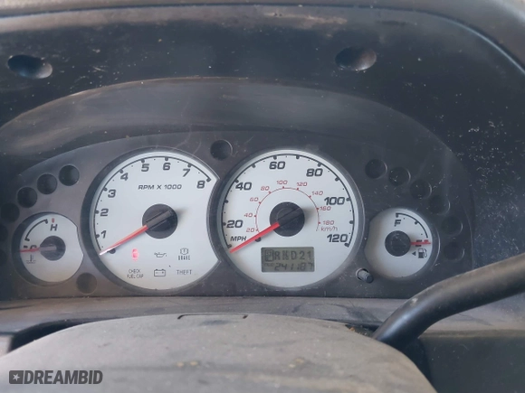 2004 Ford Escape XLT with VIN 1FMYU03104KA40905, listed as a IAAI auction lot 41874929 with 241,187 mi miles. Bid and sale history available at carsss.com. Image 7.