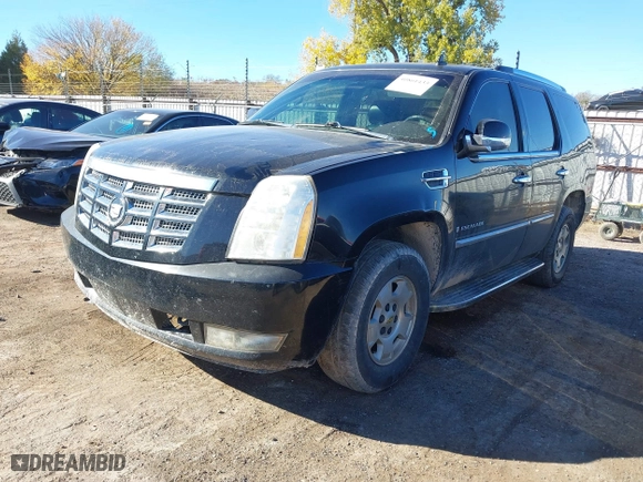 2008 Cadillac Escalade with VIN 1GYFK63818R232391, listed as a IAAI auction lot 40861433 with 212,745 mi miles. Bid and sale history available at carsss.com. Image 17.