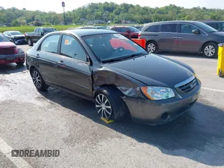 2005 Kia Spectra LX z VIN KNAFE121155139214, wystawiony jako IAAI lot #42123151 z przebiegiem Nie podano mil oraz . Historia ofert i sprzedaży dostępna na DreamBid. Obrazek 1.