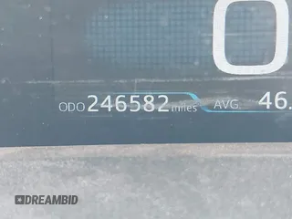 2016 Toyota Prius Two z VIN JTDKBRFU4G3509129, wystawiony jako IAAI lot #42321562 z przebiegiem 246 582 mil mil oraz . Historia ofert i sprzedaży dostępna na DreamBid. Obrazek 15.