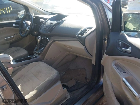2013 Ford C-Max Hybrid SE with VIN 1FADP5AU6DL544072, listed as a IAAI auction lot 41798270 with 203,489 mi miles. Bid and sale history available at carsss.com. Image 5.