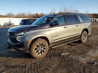 2021 Chevrolet Suburban Z71 z VIN 1GNSKDKD4MR382763, wystawiony jako Copart lot #46294765 z przebiegiem 60 537 mil mil oraz Szkoda całkowita • Salvage title. Historia ofert i sprzedaży dostępna na DreamBid. Obrazek 1.