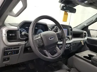 2022 Ford F-150 XL z VIN 1FTFW1ED5NFC41163, wystawiony jako IAAI lot #42781942 z przebiegiem 30 615 mil mil oraz . Historia ofert i sprzedaży dostępna na DreamBid. Obrazek 1.