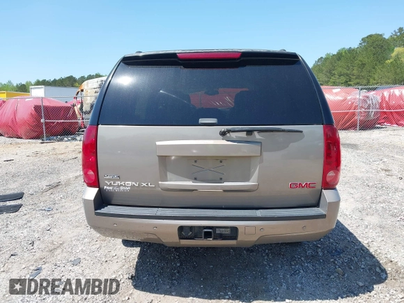 2007 GMC Yukon XL SLT z VIN 1GKFC16087J200390, wystawiony jako IAAI lot #42049673 z przebiegiem 169 174 mil mil oraz . Historia ofert i sprzedaży dostępna na DreamBid. Obrazek 16.