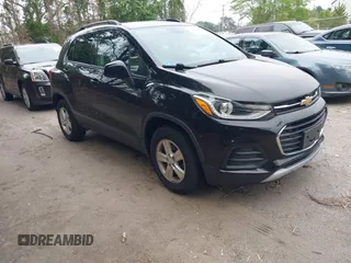 2021 Chevrolet Trax LT z VIN KL7CJPSB6MB340892, wystawiony jako IAAI lot #42457963 z przebiegiem 72 471 mil mil oraz . Historia ofert i sprzedaży dostępna na DreamBid. Obrazek 1.