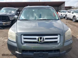 2007 Honda Pilot EX-L with VIN 5FNYF28527B022848, listed as a IAAI auction lot 42010116 with 240,277 mi miles. Bid and sale history available at carsss.com. Image 6.