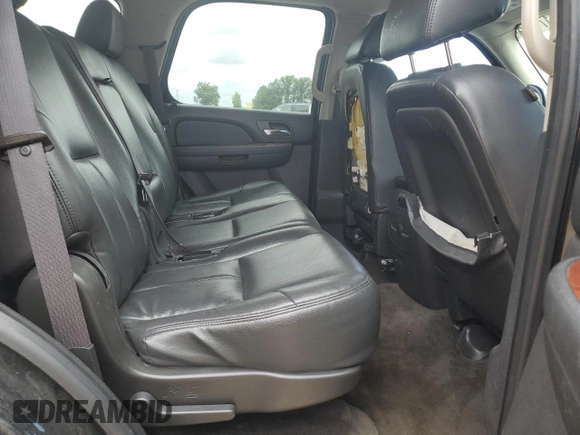 2013 Chevrolet Tahoe LS с VIN 1GNSCAE06DR260796, выставлен на аукционе Copart как лот 61171035 с пробегом 168 282 миль миль и Списание • Salvage title. История ставок и продаж доступна на DreamBid. Изображение 11.