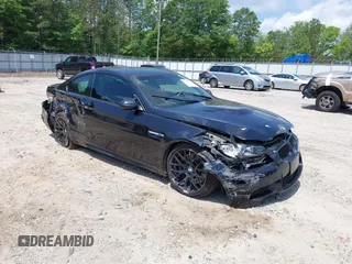 2008 BMW 3 Series M3 z VIN WBSWD93558PY39910, wystawiony jako IAAI lot #42287092 z przebiegiem 67 758 mil mil oraz . Historia ofert i sprzedaży dostępna na DreamBid. Obrazek 1.