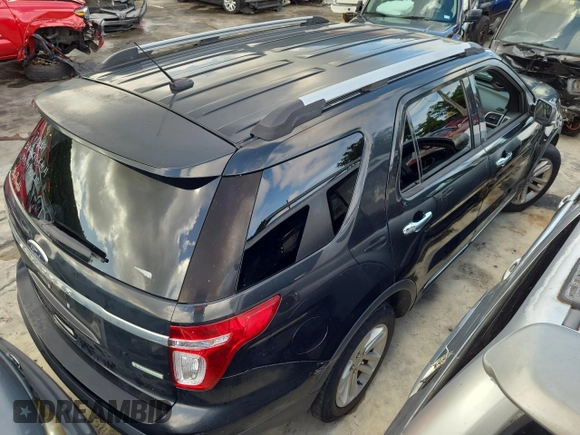 2013 Ford Explorer XLT z VIN 1FM5K7D91DGA48083, wystawiony jako Copart lot #79293904 z przebiegiem Nie podano mil oraz Nie do naprawy • Non repairable. Historia ofert i sprzedaży dostępna na DreamBid. Obrazek 3.