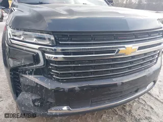 2021 Chevrolet Tahoe LT with VIN 1GNSCNKD8MR248213, listed as a IAAI auction lot 41173322 with 121,393 mi miles. Bid and sale history available at carsss.com. Image 5.
