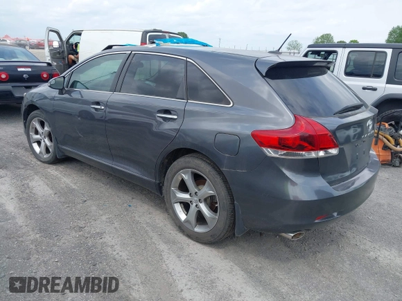 2013 Toyota Venza LE with VIN 4T3ZK3BB3DU058395, listed as a IAAI auction lot 42134595 with 148,440 mi miles. Bid and sale history available at carsss.com. Image 3.