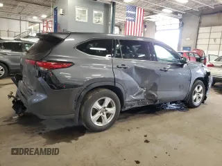 2020 Toyota Highlander LE with VIN 5TDBZRBHXLS004645, listed as a Copart auction lot 47989115 with 69,245 mi miles and Salvage title. Bid and sale history available at DreamBid. Image 3.