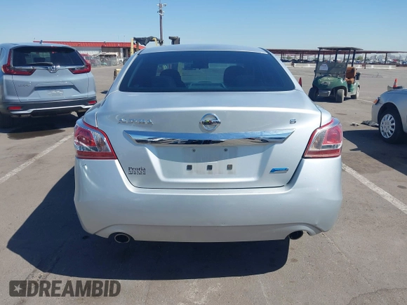 2013 Nissan Altima SV with VIN 1N4AL3AP9DN586463, listed as a IAAI auction lot 42099334 with 181,364 mi miles and . Bid and sale history available at carsss.com. Image 16.