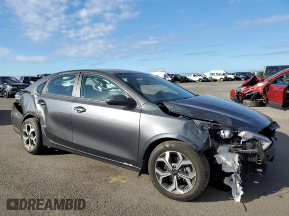 2021 Kia Forte LXS with VIN 3KPF24AD7ME390976, listed as a Copart auction lot 42460385 with 22,928 mi miles and Salvage Title. Bid and sale history available at carsss.com. Image 4.