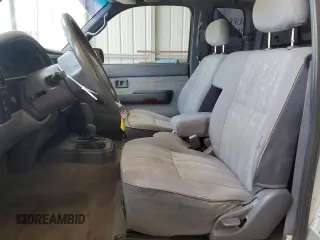 2000 Toyota Tacoma with VIN 4TAWN72N0YZ589681, listed as a Copart auction lot 55219145 with 204,946 mi miles and Salvage title. Bid and sale history available at DreamBid. Image 7.