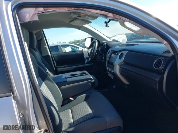 2018 Toyota Tundra 2WD SR with VIN 5TFRM5F11JX131505, listed as a IAAI auction lot 41244160 with 73,799 mi miles. Bid and sale history available at carsss.com. Image 5.