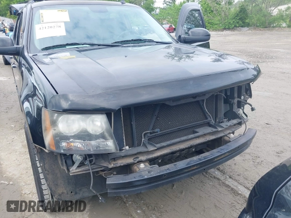 2010 Chevrolet Tahoe LT z VIN 1GNMCBE38AR113187, wystawiony jako IAAI lot #42120278 z przebiegiem 190 030 mil mil oraz . Historia ofert i sprzedaży dostępna na DreamBid. Obrazek 6.