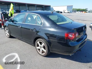 2010 Volkswagen Jetta TDI with VIN 3VWRL7AJ8AM039834, listed as a IAAI auction lot 42029281 with 155,883 mi miles and . Bid and sale history available at DreamBid. Image 3.