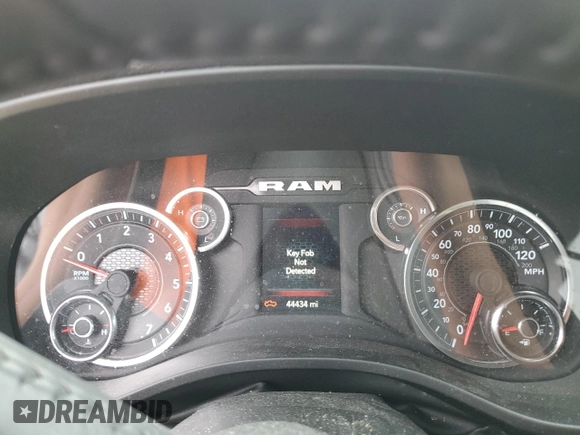 2024 Ram 1500 Big Horn z VIN 1C6SRFFTXRN125064, wystawiony jako Copart lot #53907555 z przebiegiem 44 434 mil mil oraz Szkoda całkowita • Salvage title. Historia ofert i sprzedaży dostępna na DreamBid. Obrazek 9.