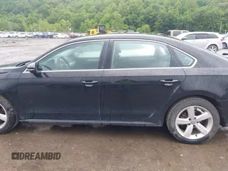 2012 Volkswagen Passat SE z VIN 1VWBP7A30CC101769, wystawiony jako IAAI lot #42281010 z przebiegiem 161 003 mil mil oraz . Historia ofert i sprzedaży dostępna na DreamBid. Obrazek 15.