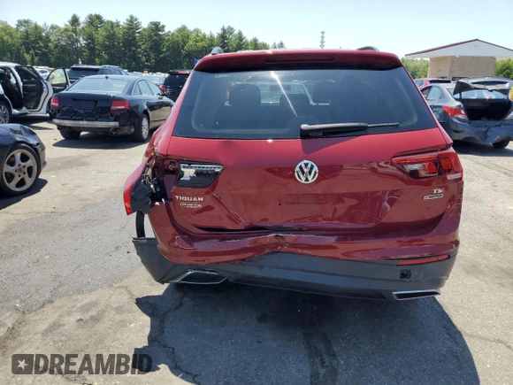 2018 Volkswagen Tiguan S z VIN 3VV0B7AX5JM209488, wystawiony jako Copart lot #61195035 z przebiegiem Nie podano mil oraz Szkoda całkowita • Salvage title. Historia ofert i sprzedaży dostępna na DreamBid. Obrazek 6.