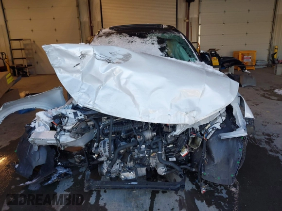 2021 Volvo XC40 R-Design with VIN YV4162UM4M2510905, listed as a IAAI auction lot 41150039 with 42,413 mi miles and . Bid and sale history available at carsss.com. Image 11.
