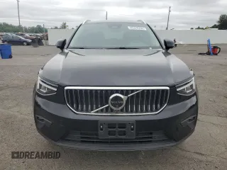 2025 Volvo XC40 Plus Bright Theme with VIN YV4L12UE8S2505476, listed as a Copart auction lot 59005825 with 2,886 mi miles and Clean title. Bid and sale history available at DreamBid. Image 5.