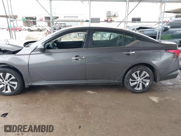 2024 Nissan Altima 2.5 S with VIN 1N4BL4BV9RN411371, listed as a IAAI auction lot 41558780 with 6,641 mi miles. Bid and sale history available at carsss.com. Image 15.