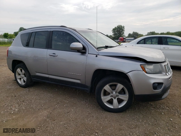 2016 Jeep Compass High Altitude Edition with VIN 1C4NJDEB8GD637788, listed as a Copart auction lot 52401915 with 151,995 mi miles and Salvage Title. Bid and sale history available at carsss.com. Image 4.