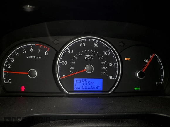 2010 Hyundai Elantra GLS z VIN KMHDU4AD1AU953272, wystawiony jako Copart lot #56724705 z przebiegiem 100 063 mil mil oraz Szkoda całkowita • Salvage title. Historia ofert i sprzedaży dostępna na DreamBid. Obrazek 9.