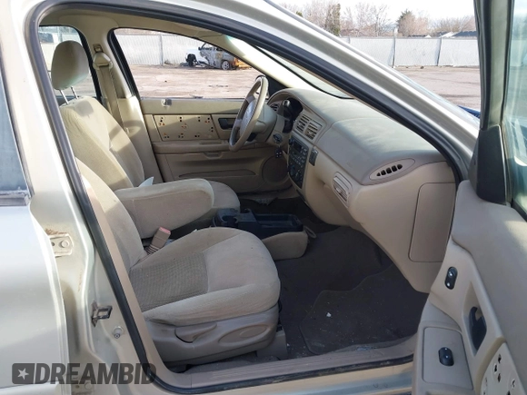 2006 Ford Taurus SE with VIN 1FAFP53U36A195487, listed as a IAAI auction lot 41828457 with 109,703 mi miles. Bid and sale history available at carsss.com. Image 5.