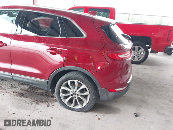 2017 Lincoln MKC Select с VIN 5LMCJ2C96HUL63240, выставлен на аукционе IAAI как лот 42075525 с пробегом 82 057 миль миль и . История ставок и продаж доступна на DreamBid. Изображение 6.