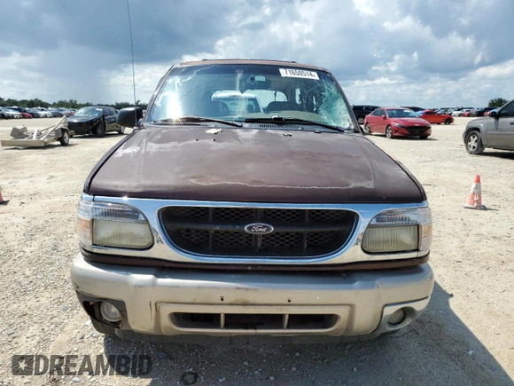 2000 Ford Explorer Eddie Bauer with VIN 1FMZU84PXYZB45910, listed as a Copart auction lot 71650514 with 234,398 mi miles and Salvage title. Bid and sale history available at DreamBid. Image 5.