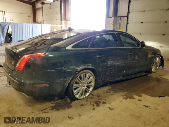 2014 Jaguar XJ with VIN SAJWA2GTXEMV72147, listed as a Copart auction lot 44854485 with 103,814 mi miles and Salvage Title. Bid and sale history available at DreamBid. Image 3.